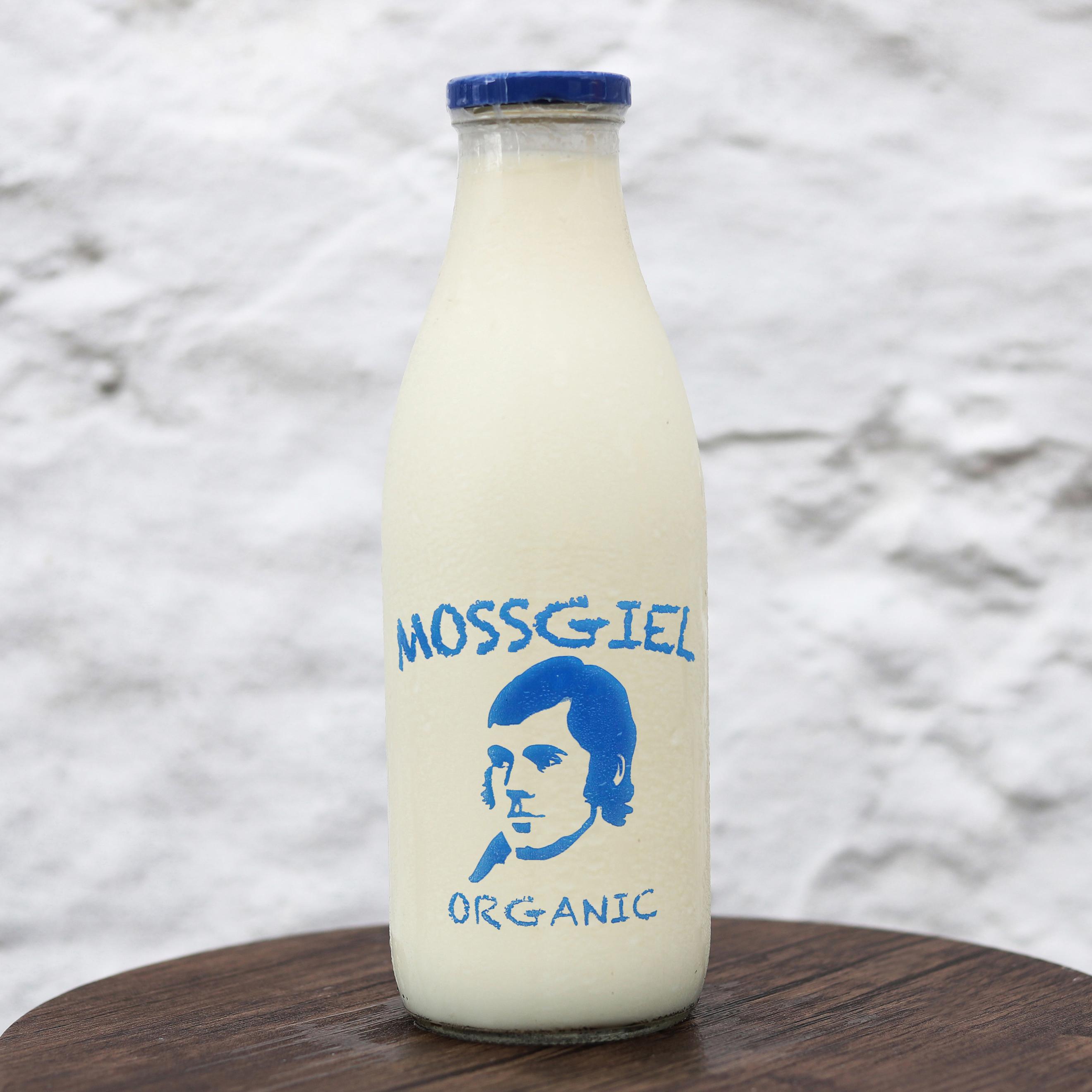 Mossgiel Organic Semi-Skimmed Milk